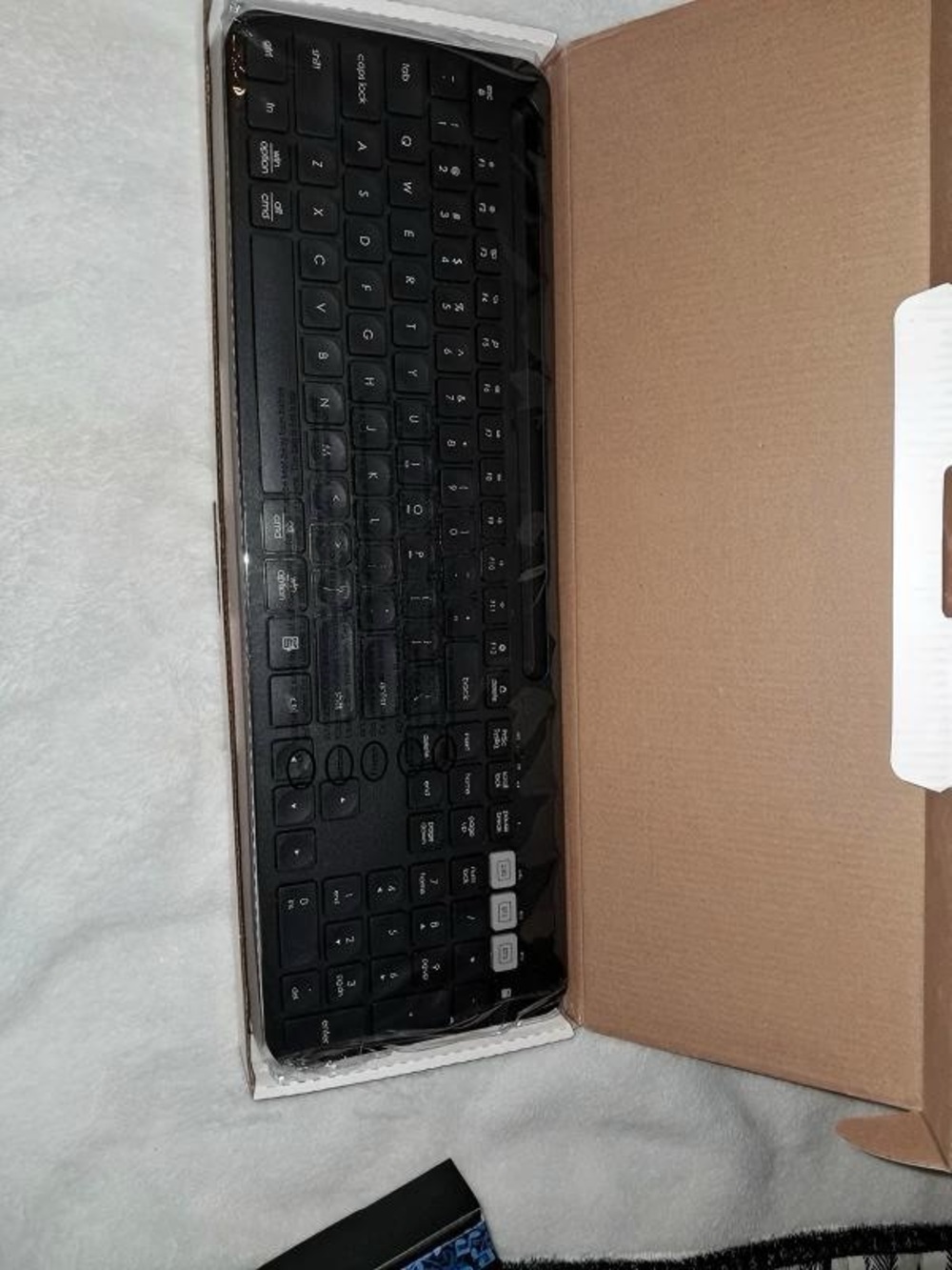 Slim Wireless Black Keyboard — Compact, Low-Profile Typing